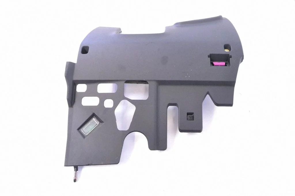 Dashboard lower bottom trim panel 4G2863076B