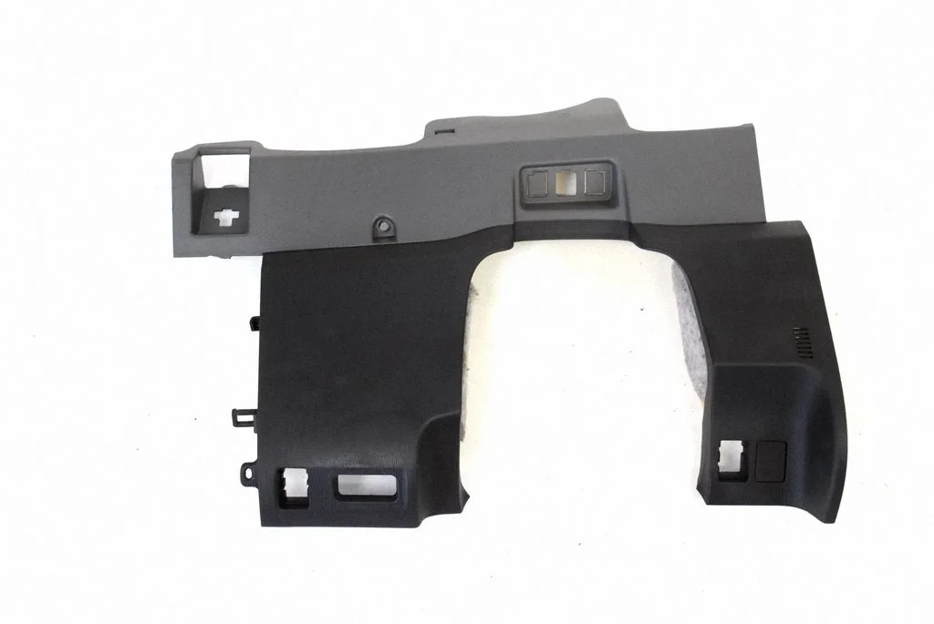 Dashboard lower bottom trim panel – Toyota Prius (XW20) (2003-2009)