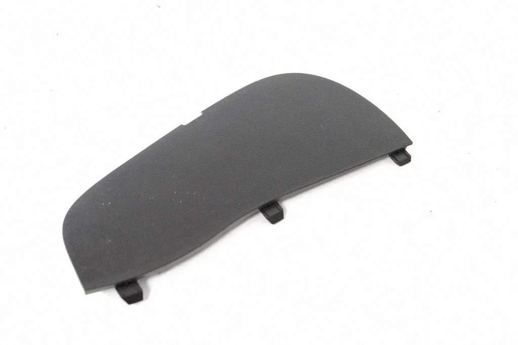 Dashboard side end trim – Nissan Juke I F15 (2010-2018)