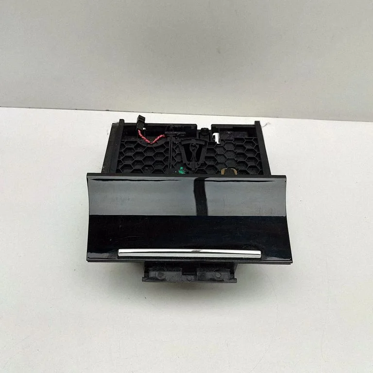 Auto tuhatoos 3V2863077A