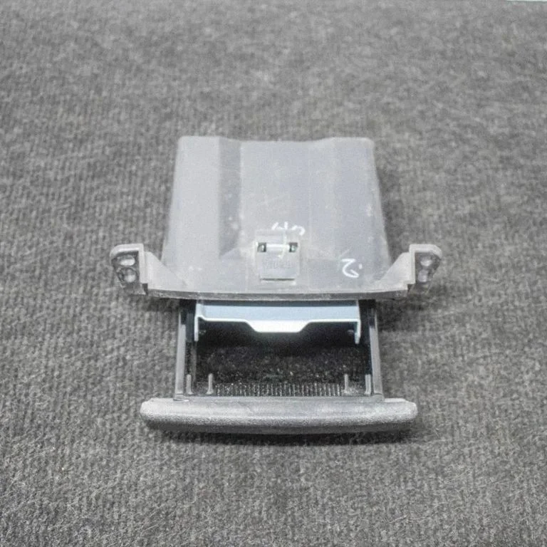 Pelnutrauks panelī 741110D030