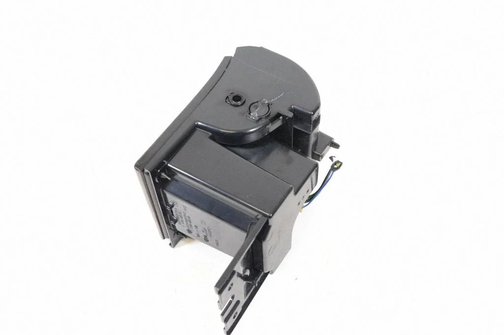 Pelnutrauks panelī AX23045H72B