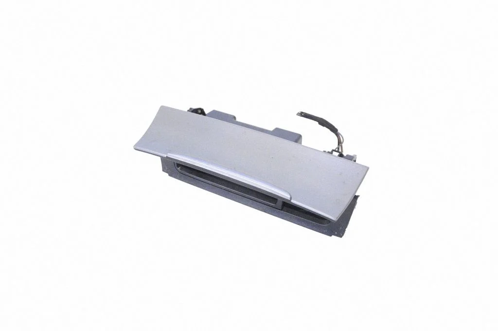 Pelnutrauks panelī 3C0863284K