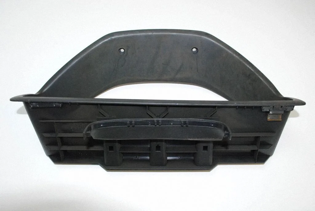 Näidikute paneeli viimistlus – Volvo XC90 (2007-2014)