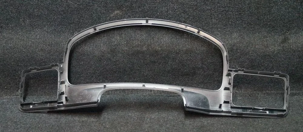 Instrumentu paneļa apdare 7P1857189B