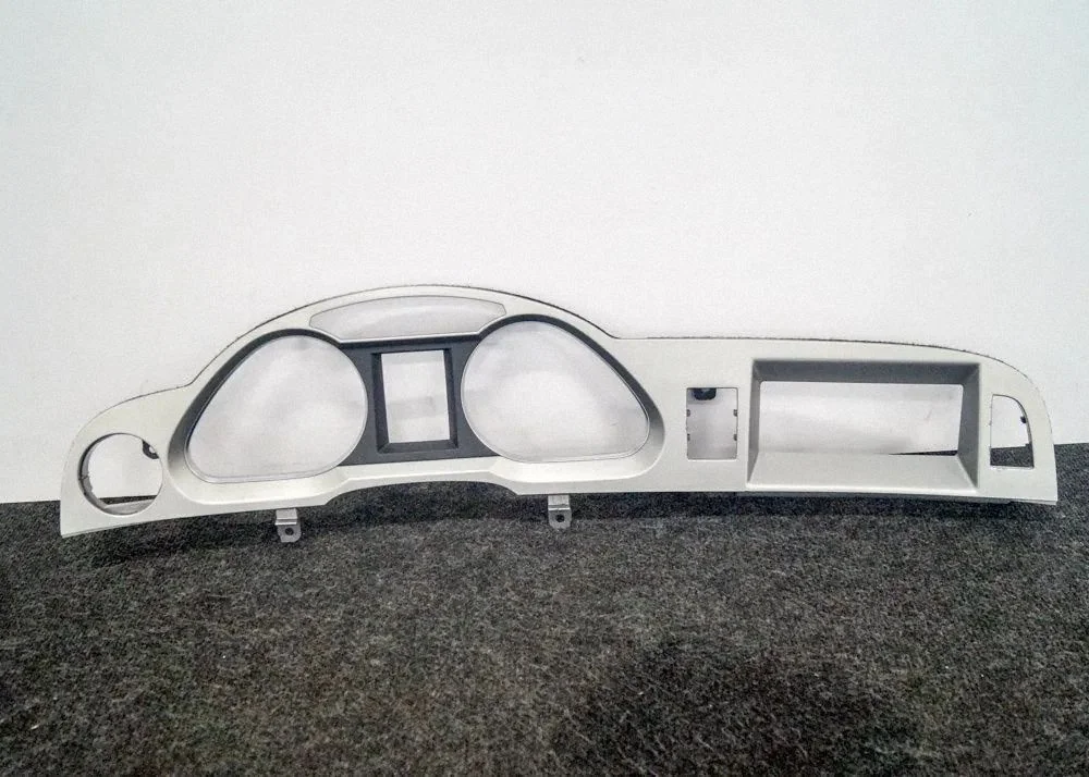 Instrumentu paneļa apdare – Audi A6 Allroad C6 (2006-2011)