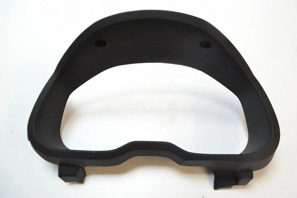 Näidikute paneeli viimistlus – Subaru Legacy (2010-2016)