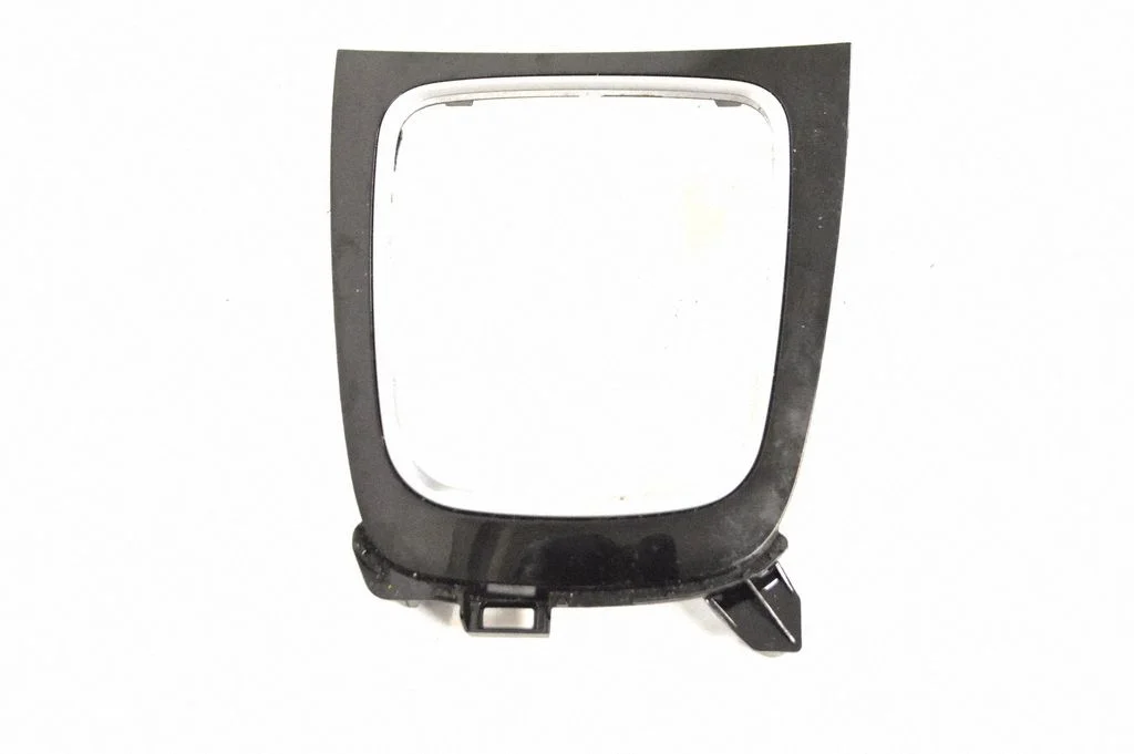 Gear shifter surround trim plastic GJE864341
