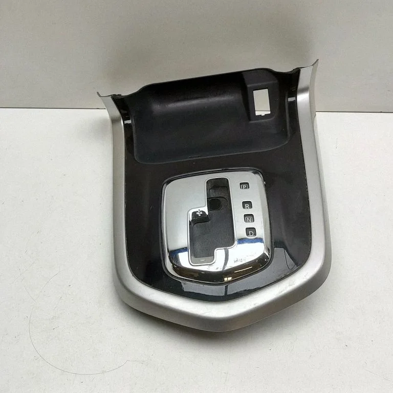 Pārnesumu pārslēga sviras apdare (plastmasas) 969U44JA0A