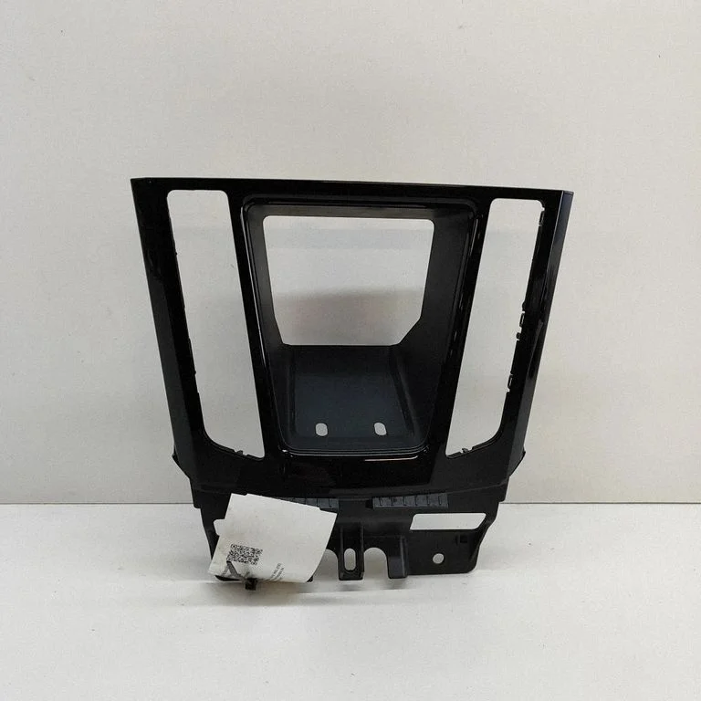 Pārnesumu pārslēga sviras apdare (plastmasas) J9D3045B28A