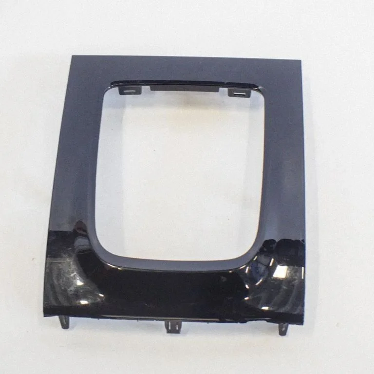 Pārnesumu pārslēga sviras apdare (plastmasas) TSLA10144