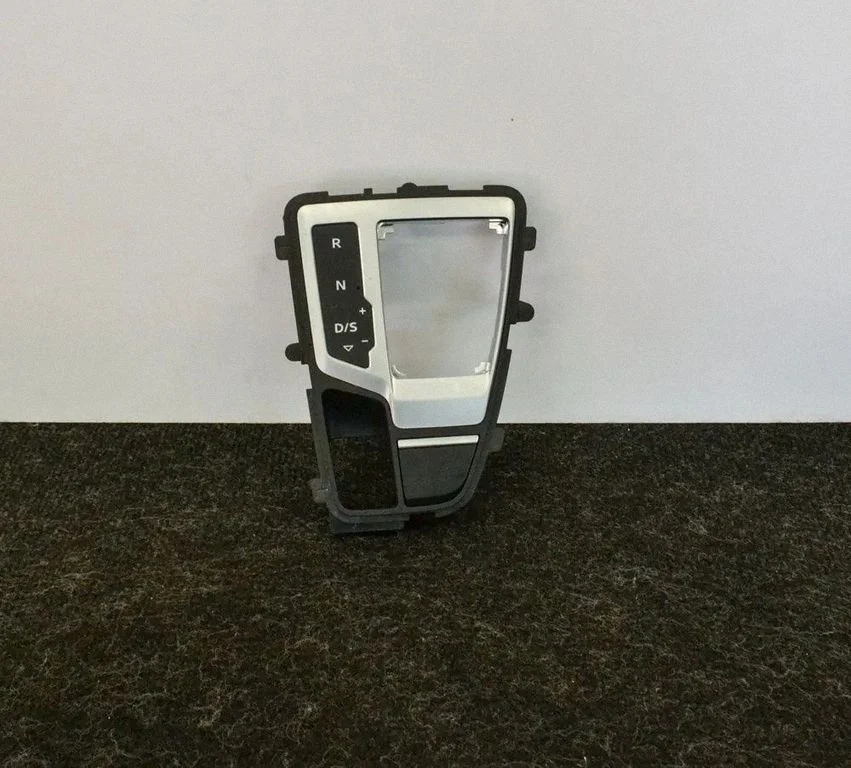Pārnesumu pārslēga sviras apdare (plastmasas) 80B713111