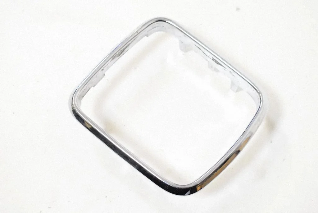 Pārnesumu pārslēga sviras apdare (plastmasas) A1693740383