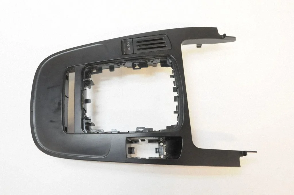 Gear shifter surround trim plastic – Audi A4 Allroad B8 (2008-2016)