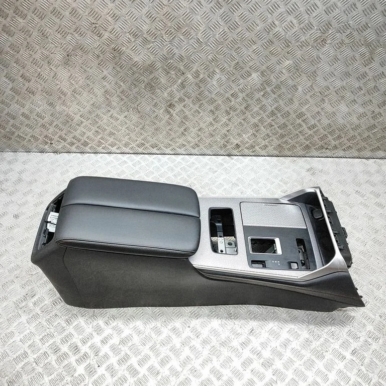 Centrālā konsole KBB364362
