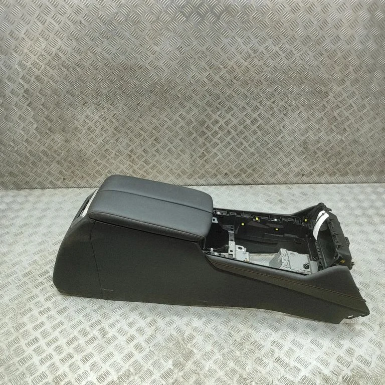 Centrālā konsole KBB464362