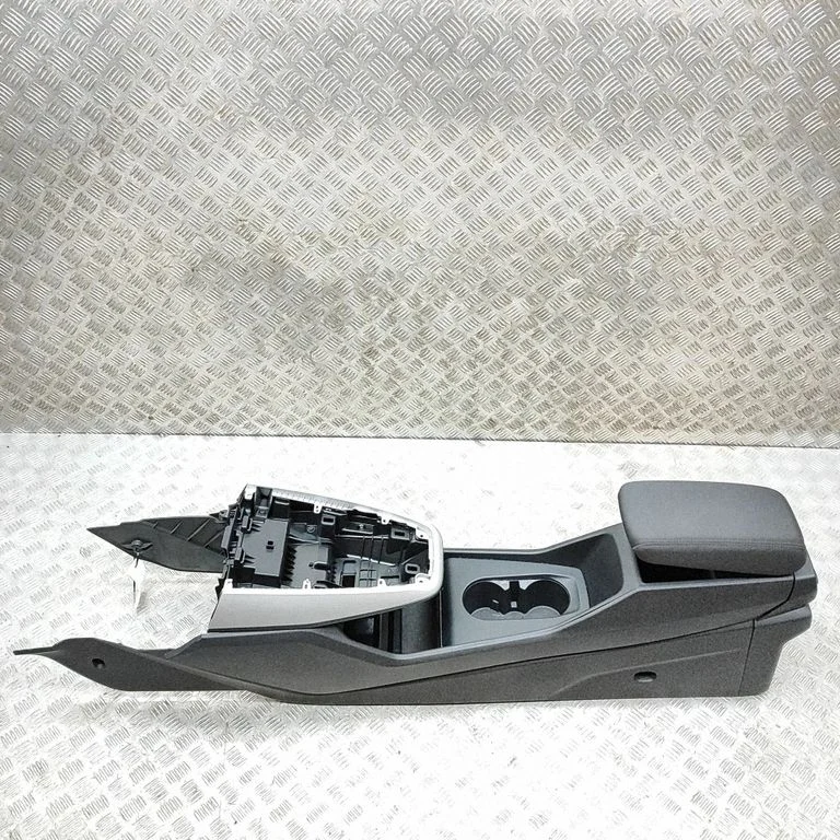 Center console 89A863242