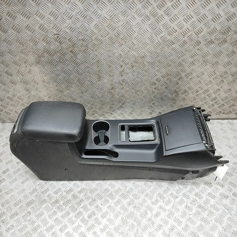 Centrālā konsole 84650C5GK0WK