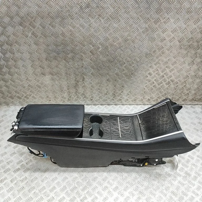 Centrālā konsole 113742700E