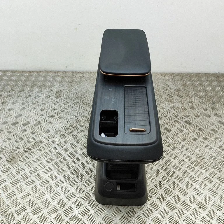 Center console 969105MV0A