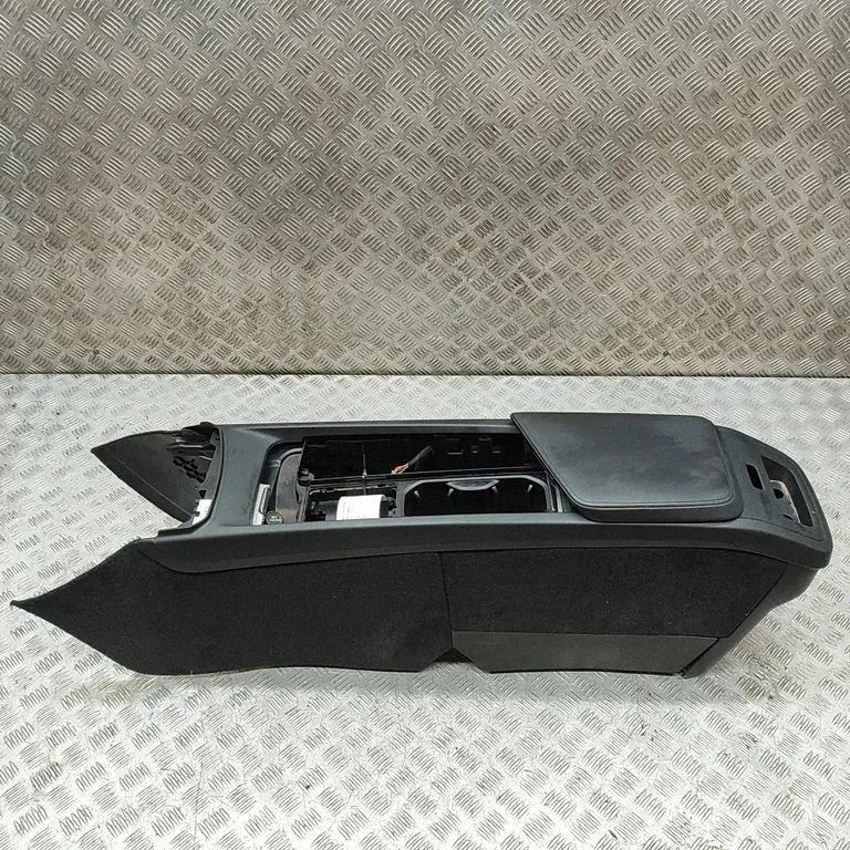 Centrālā konsole 31417519