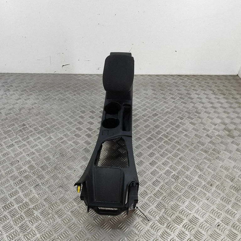 Center console 5891002160