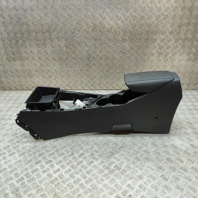 Keskkonsool 84680AT900