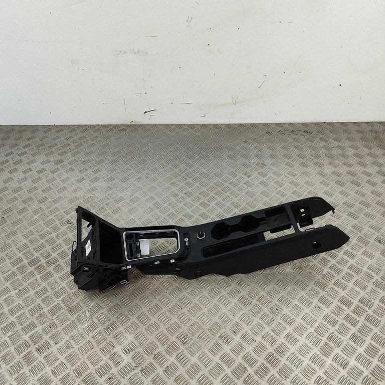 Centrālā konsole 2G2863241J