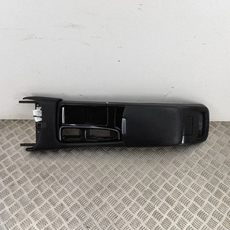 Center console – Volvo S90, V90 (2016-)