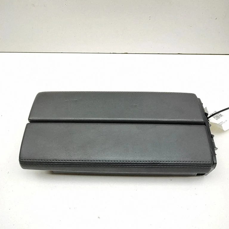 Armrest 9834538480