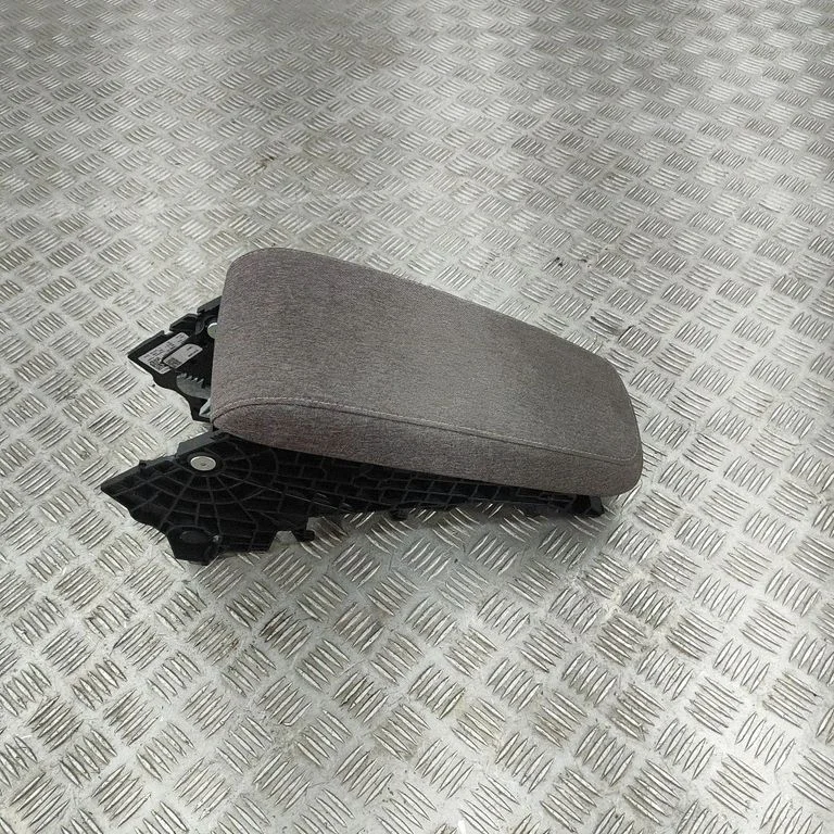 Armrest 5LA864207