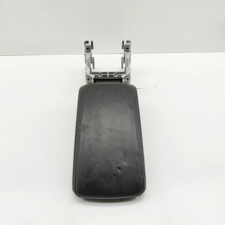 Roku balsts 8V0864283A