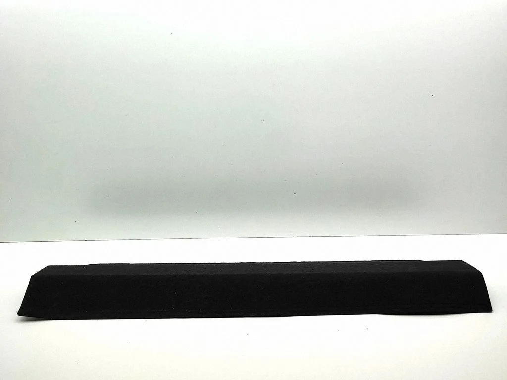 Sāna apdare (aizmugurējā) 8R0861529A
