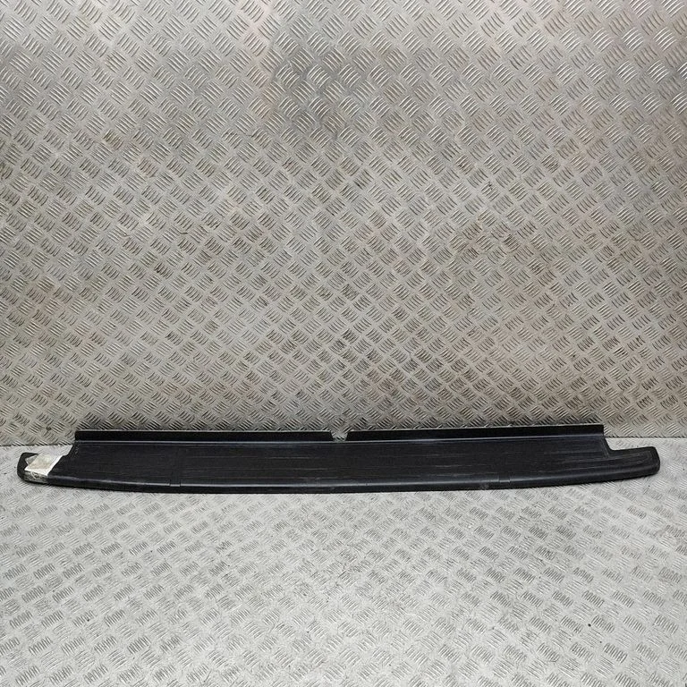 Sāna apdare (aizmugurējā) 8981023592