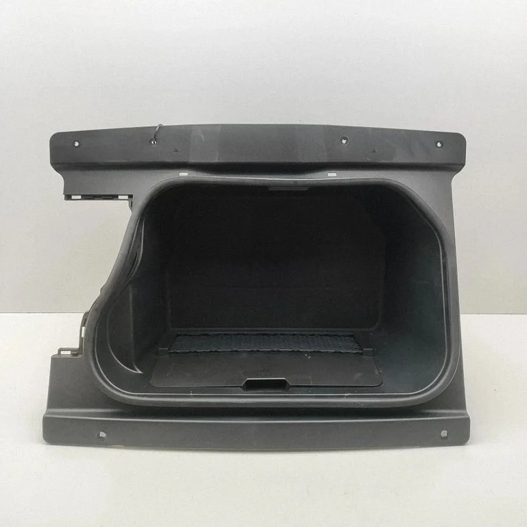 Sāna apdare (aizmugurējā) 86711KL000