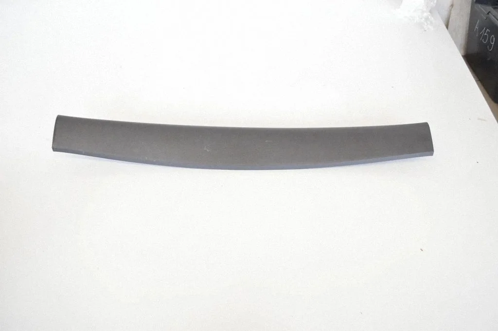 Keskkonsooli külje viimistlus (tagumine) 7P5867603