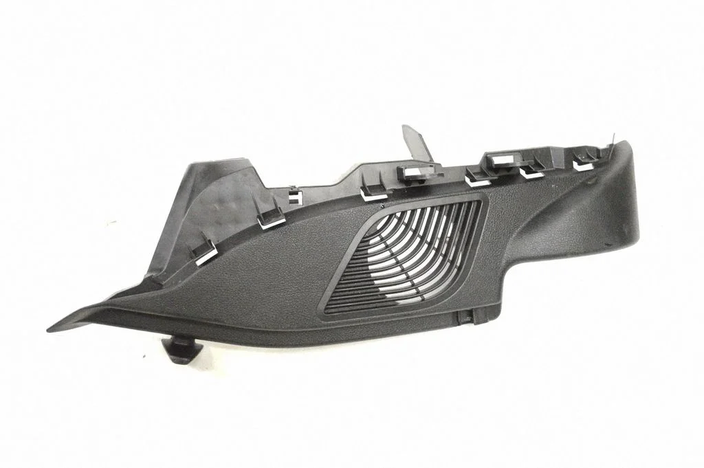 Sāna apdare (aizmugurējā) 7221043