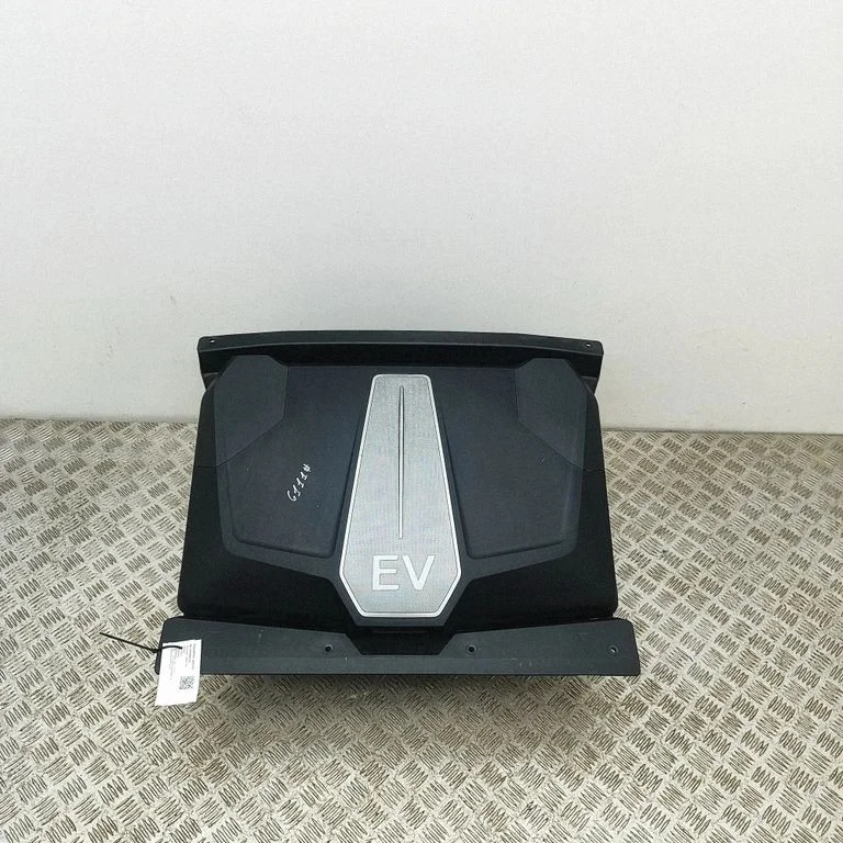 Keskkonsooli külje viimistlus (tagumine) 86741CV000