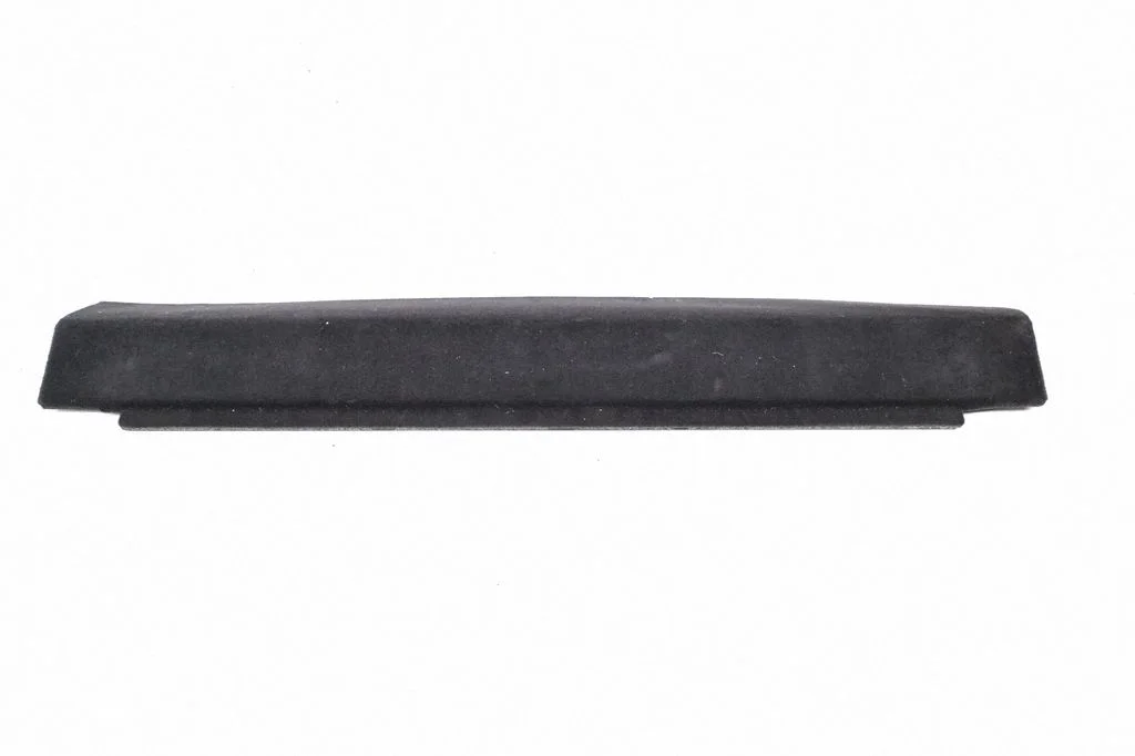 Sāna apdare (aizmugurējā) 8R0861529A
