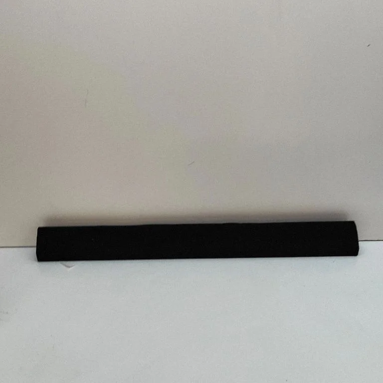 Keskkonsooli külje viimistlus (tagumine) 7952298