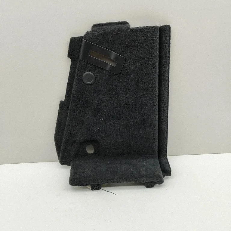 Keskkonsooli külje viimistlus (tagumine) 6926700