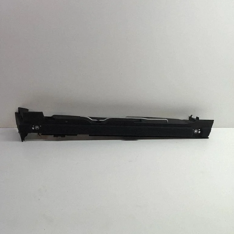 Boczna osłona konsoli (tylna) 9Y0858831D