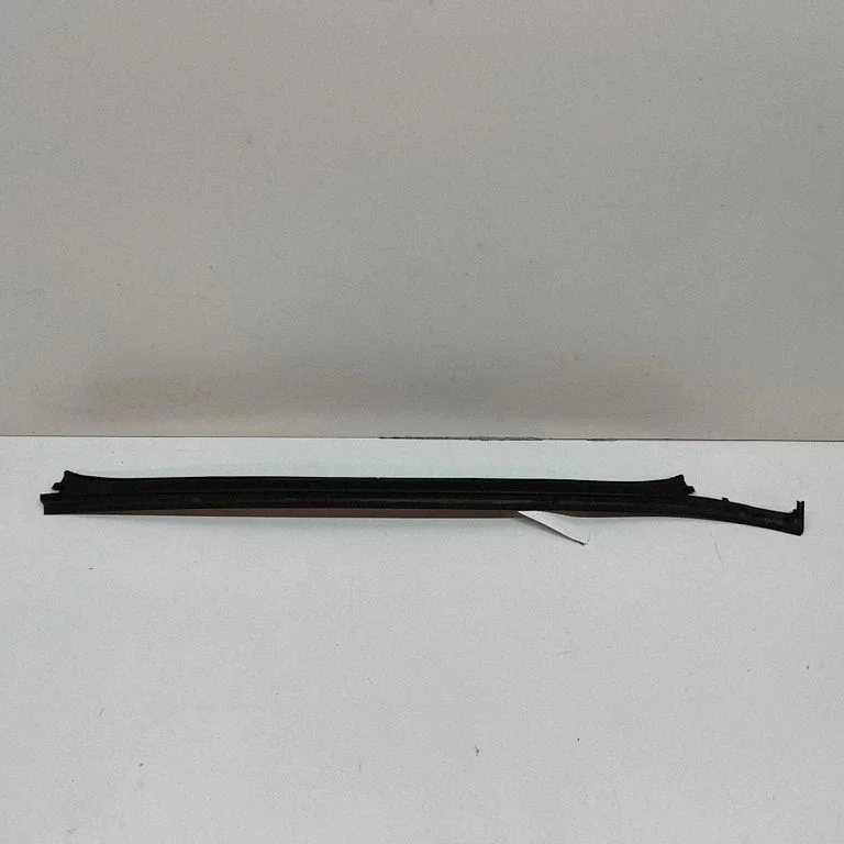 Centre console side trim rear 4G8827229