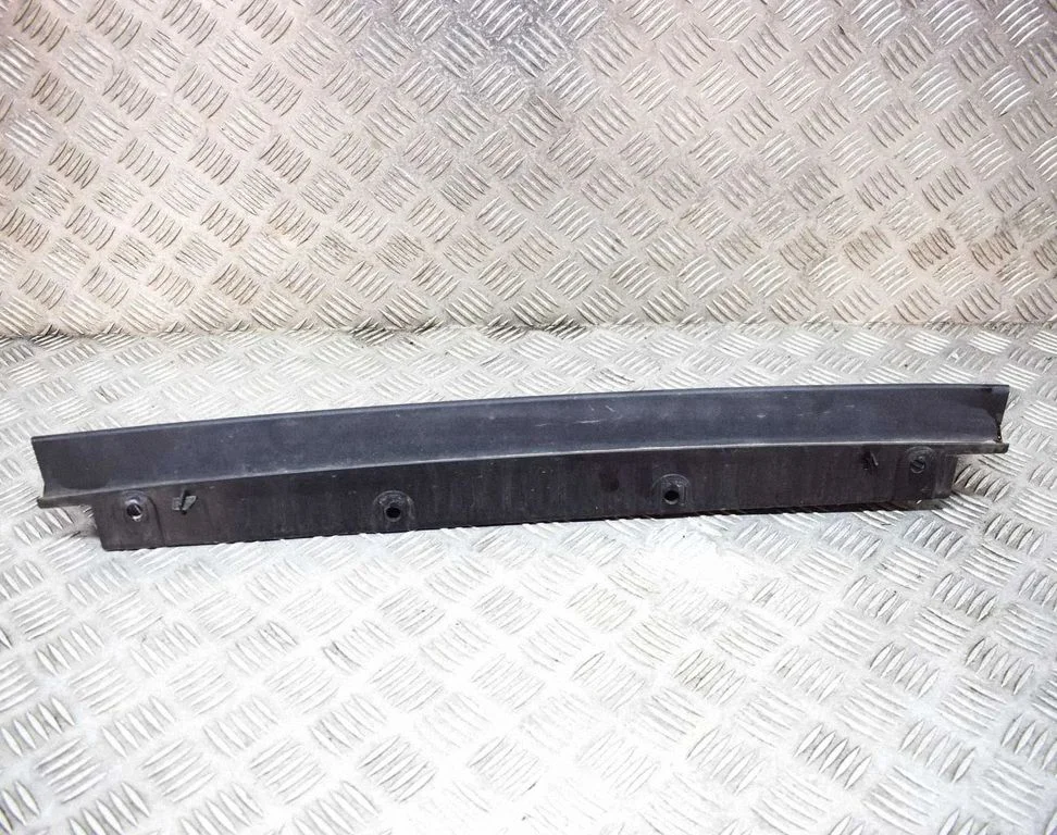 Sāna apdare (aizmugurējā) J9D310B812CC