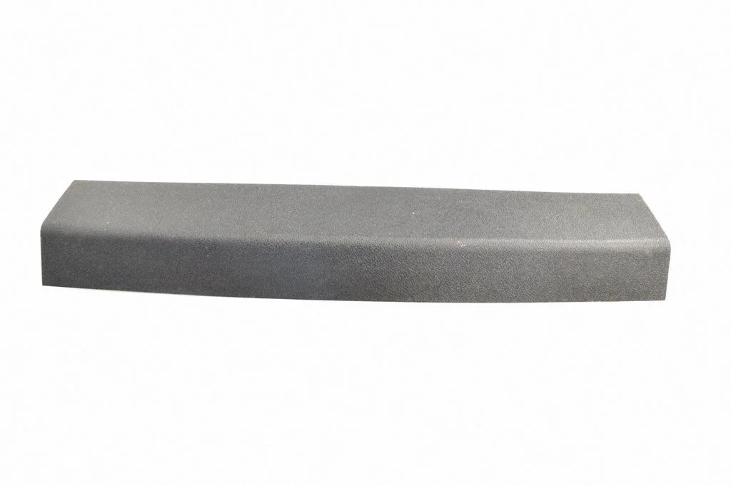 Centre console side trim rear 8V41S46404ACW