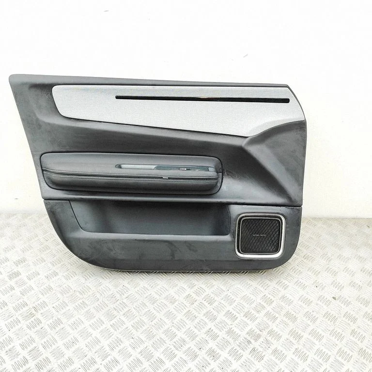 Boczek drzwi przednich 6608092037 – Polestar 1 (2019-)
