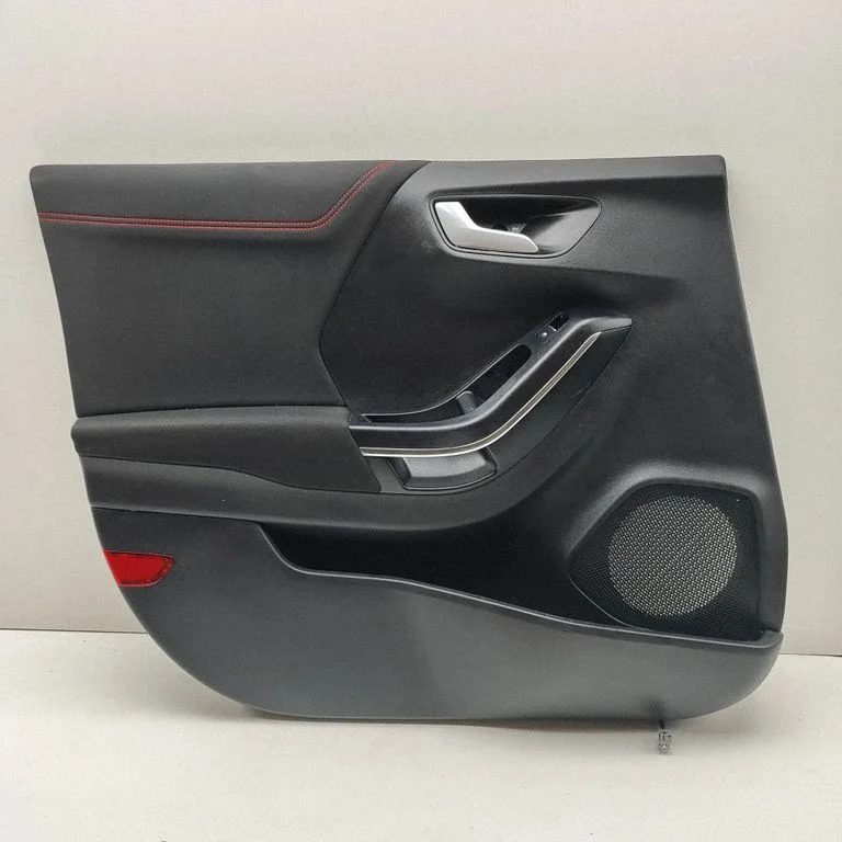 Priekšējo durvju apšuvums – Ford Puma (2019-)