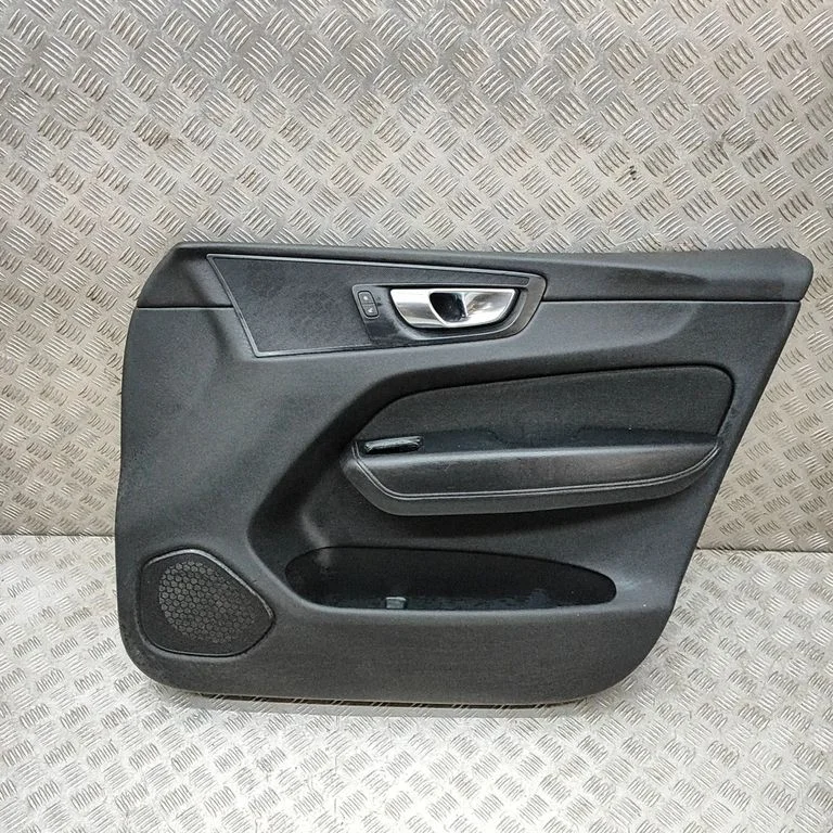 Front door card panel trim – Volvo XC60 (2017-)