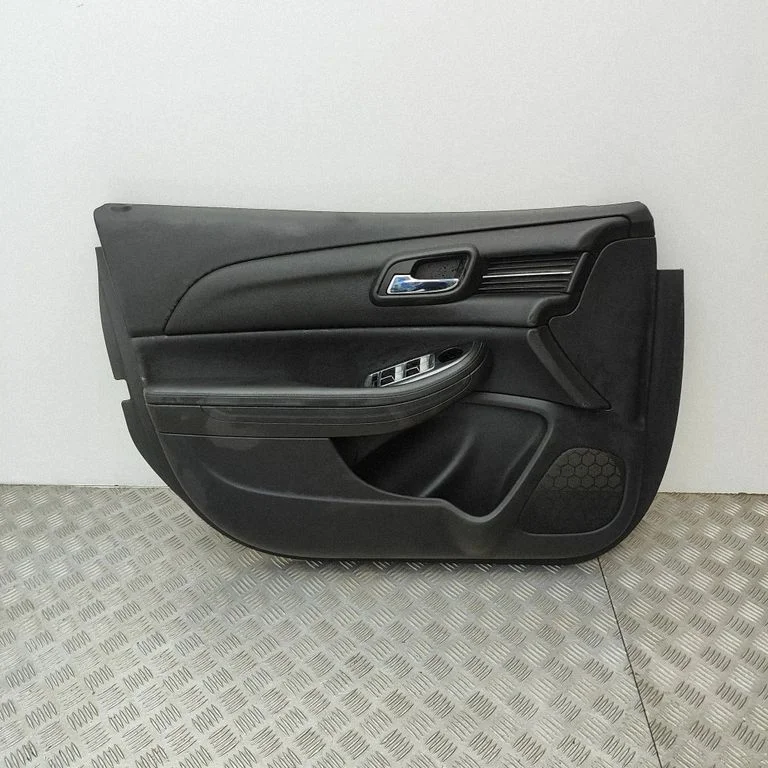 Priekšējo durvju apšuvums 22823411
