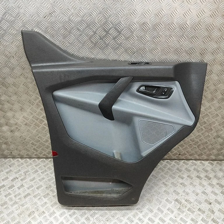 Eesmiste uste sisevooder BK21V23943